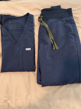 FIGS SCRUBS